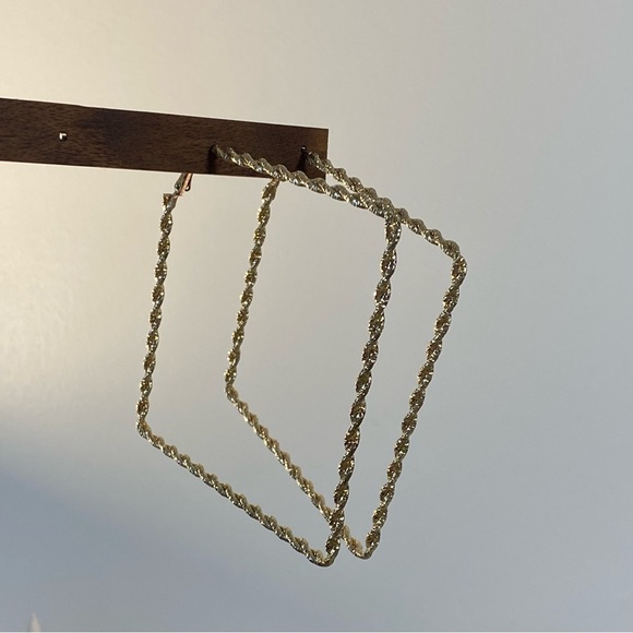 4/$15 Gold Square Twist Hoop Earrings - Picture 3 of 5